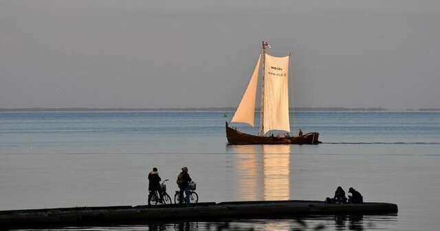 Ботели Sailboat Triton Нида-44